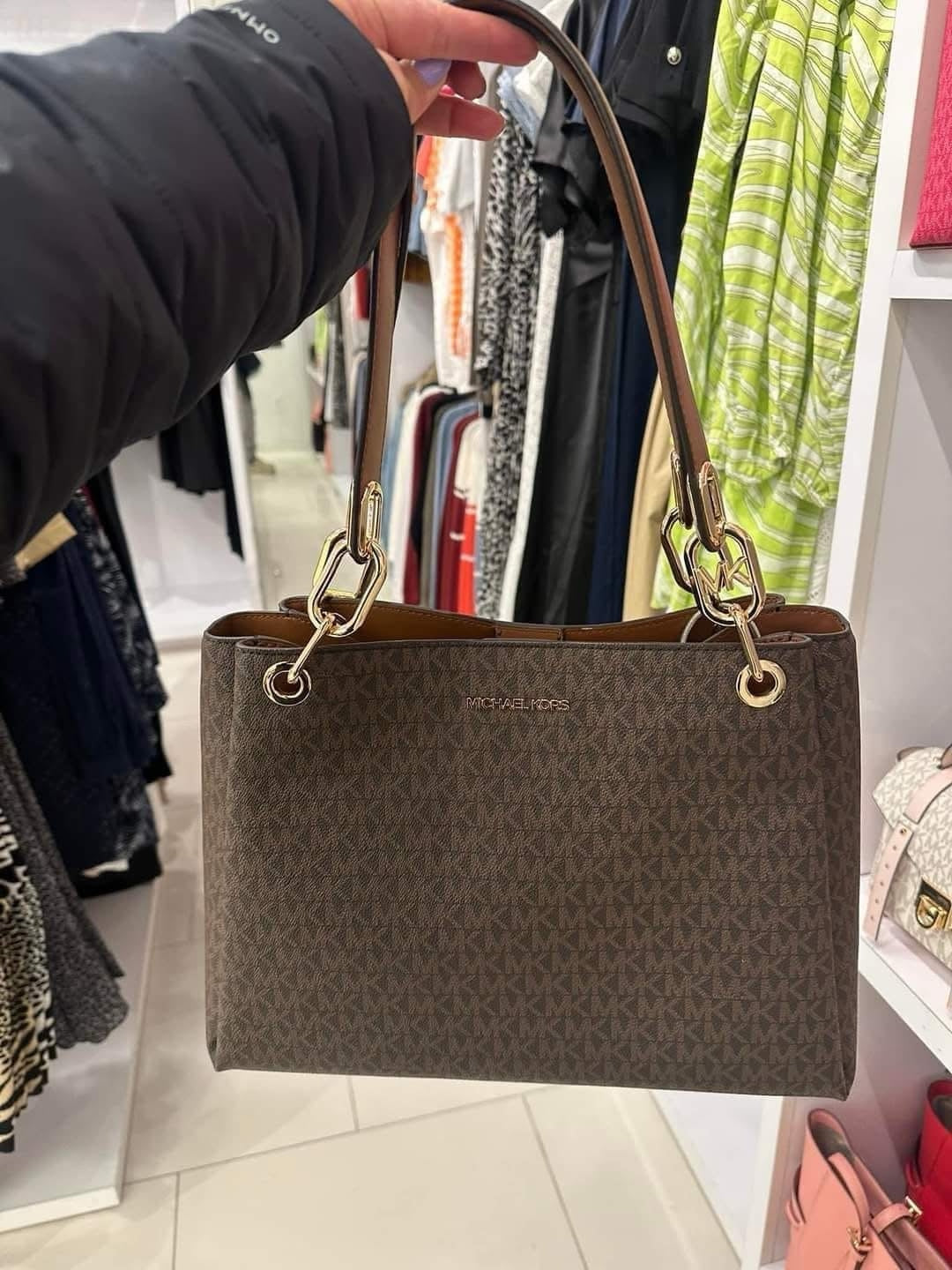 AUTHENTIC/ORIGINAL MK Trisha Large Logo Shoulder Tote Bag in Brown