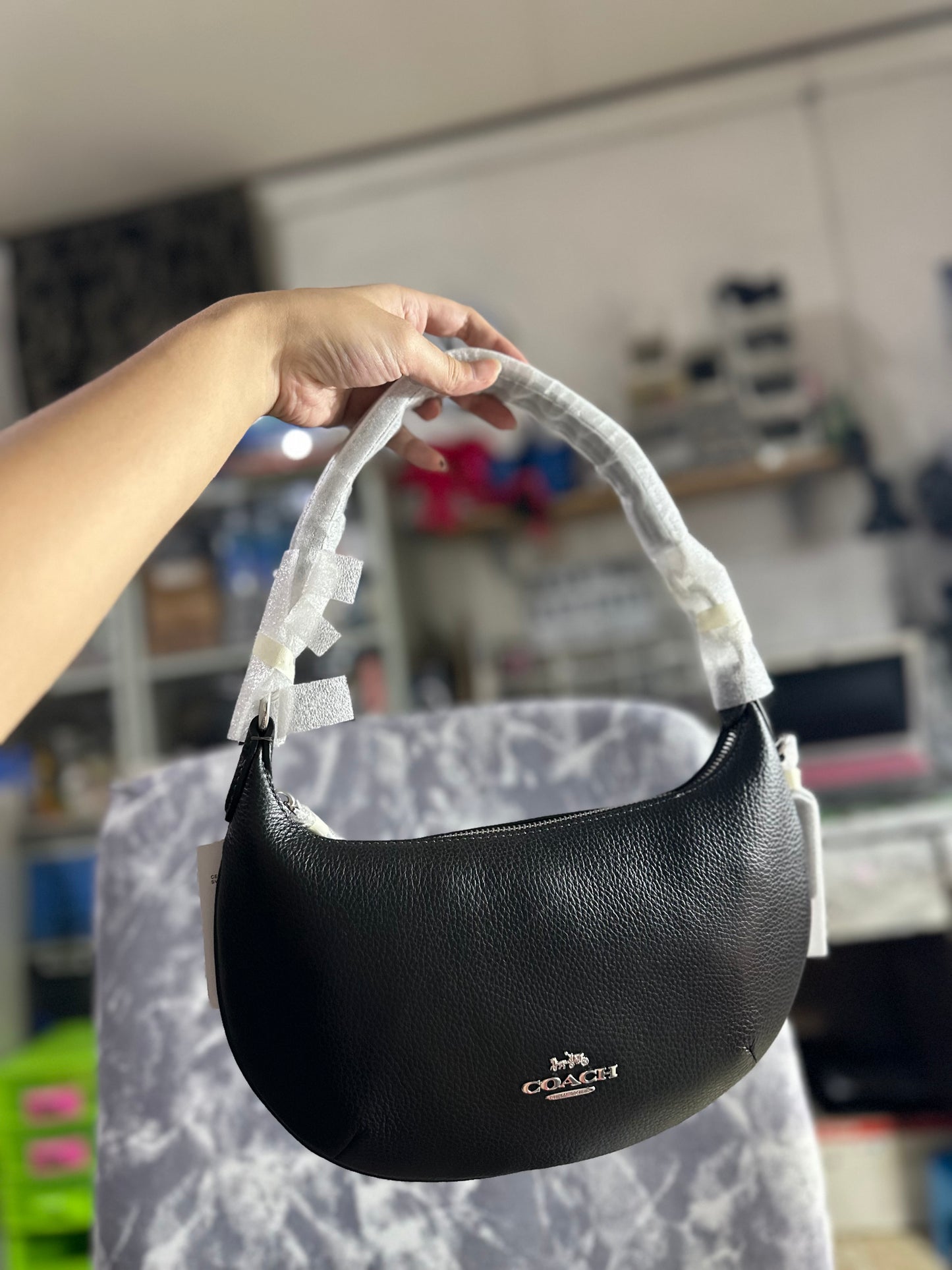 AUTHENTIC/ORIGINAL Coach Payton Hobo Shoulder Black Bag