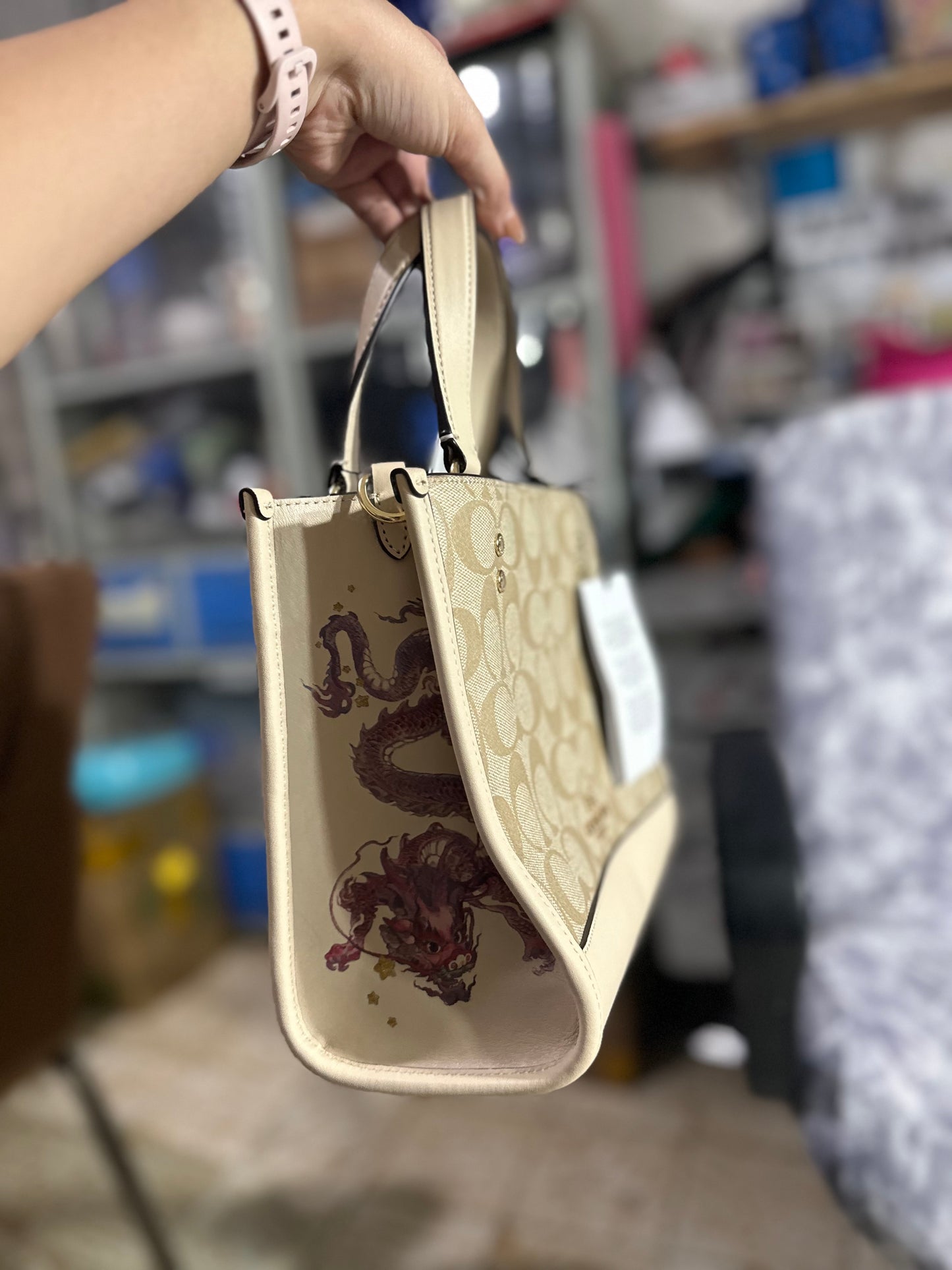 AUTHENTIC/ORIGINAL Coach New Year Dempsey Tote 22 With Dragon Beige Bag