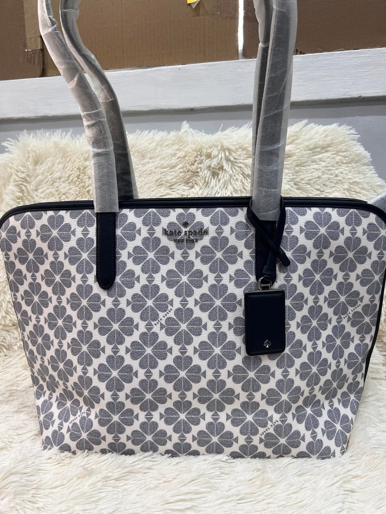 AUTHENTIC/ORIGINAL KateSpade KS Signature Spade Flower Large Tote Bag