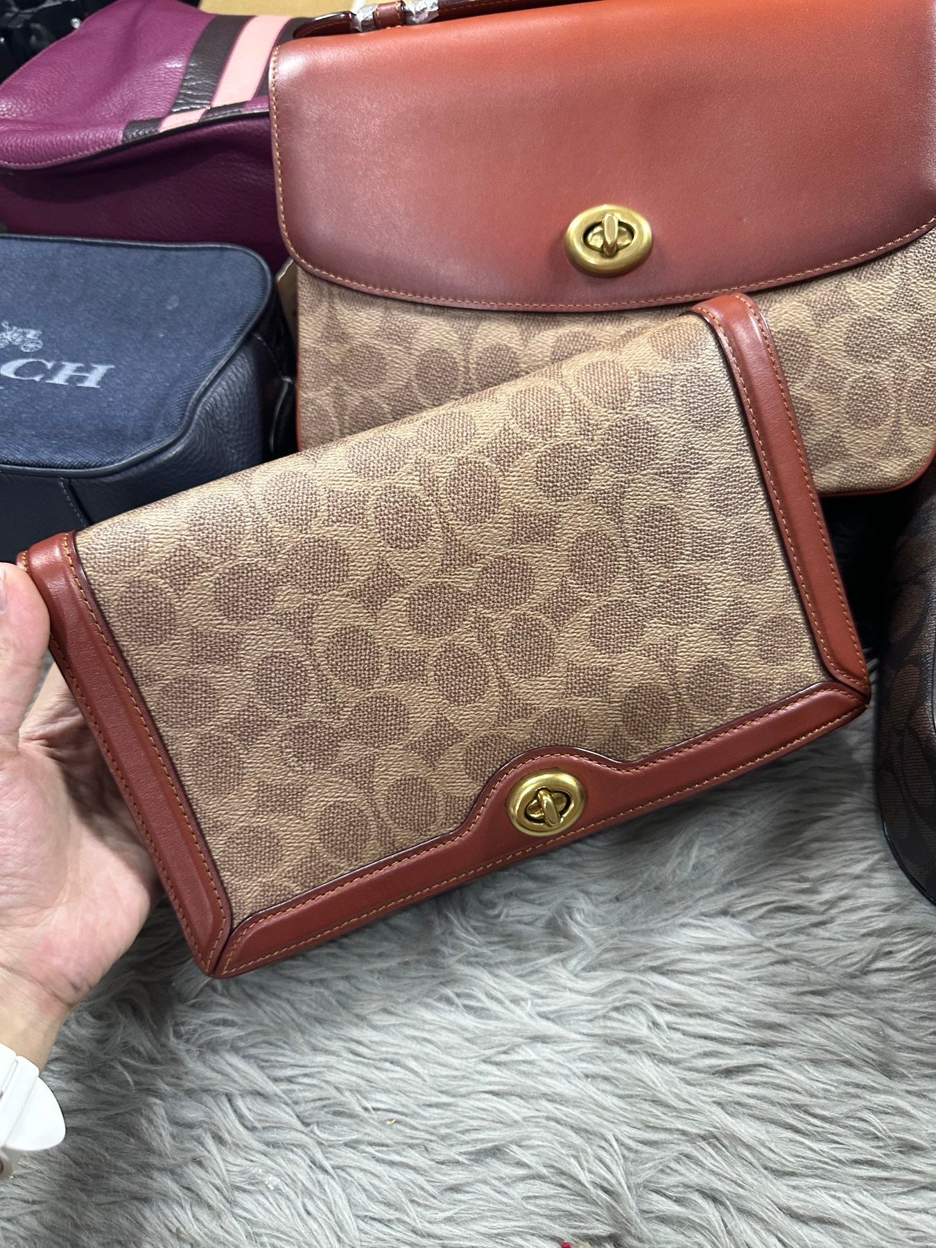 Coach Coin Purse Clutch COACH Vintage Swing Trifold Black Wallet Clutch Coin Pouch