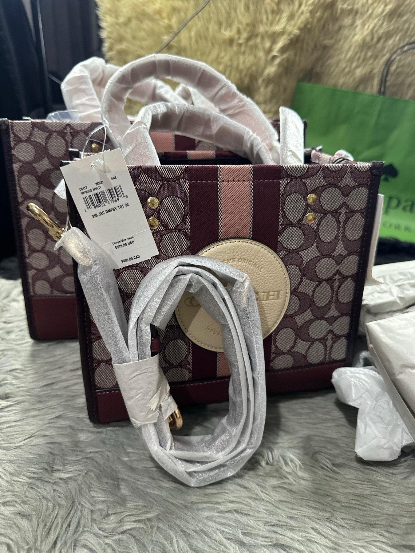AUTHENTIC/ORIGINAL Coach Dempsey Tote 22 In Signature Jacquard Maroon Bag