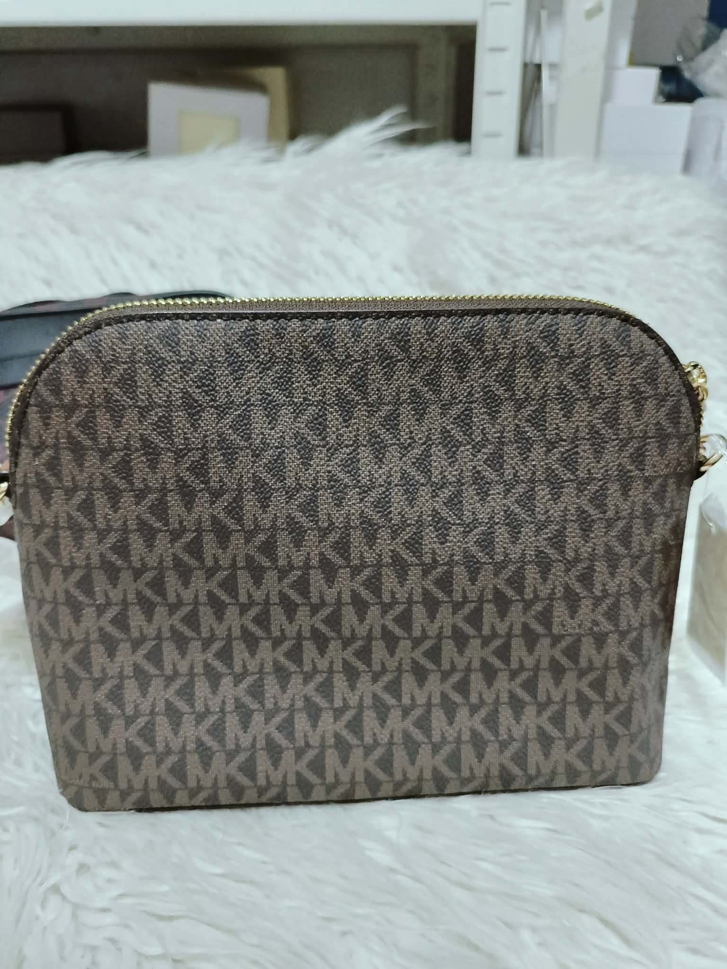 ORIG & IMPORTED MK Jet Set Travel Medium Dome Crossbody Bag Brown
