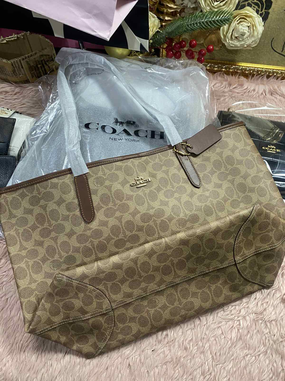 ORIG & IMPORTED Coach City Tote Large Bag In Signature Canvas Khaki Brown