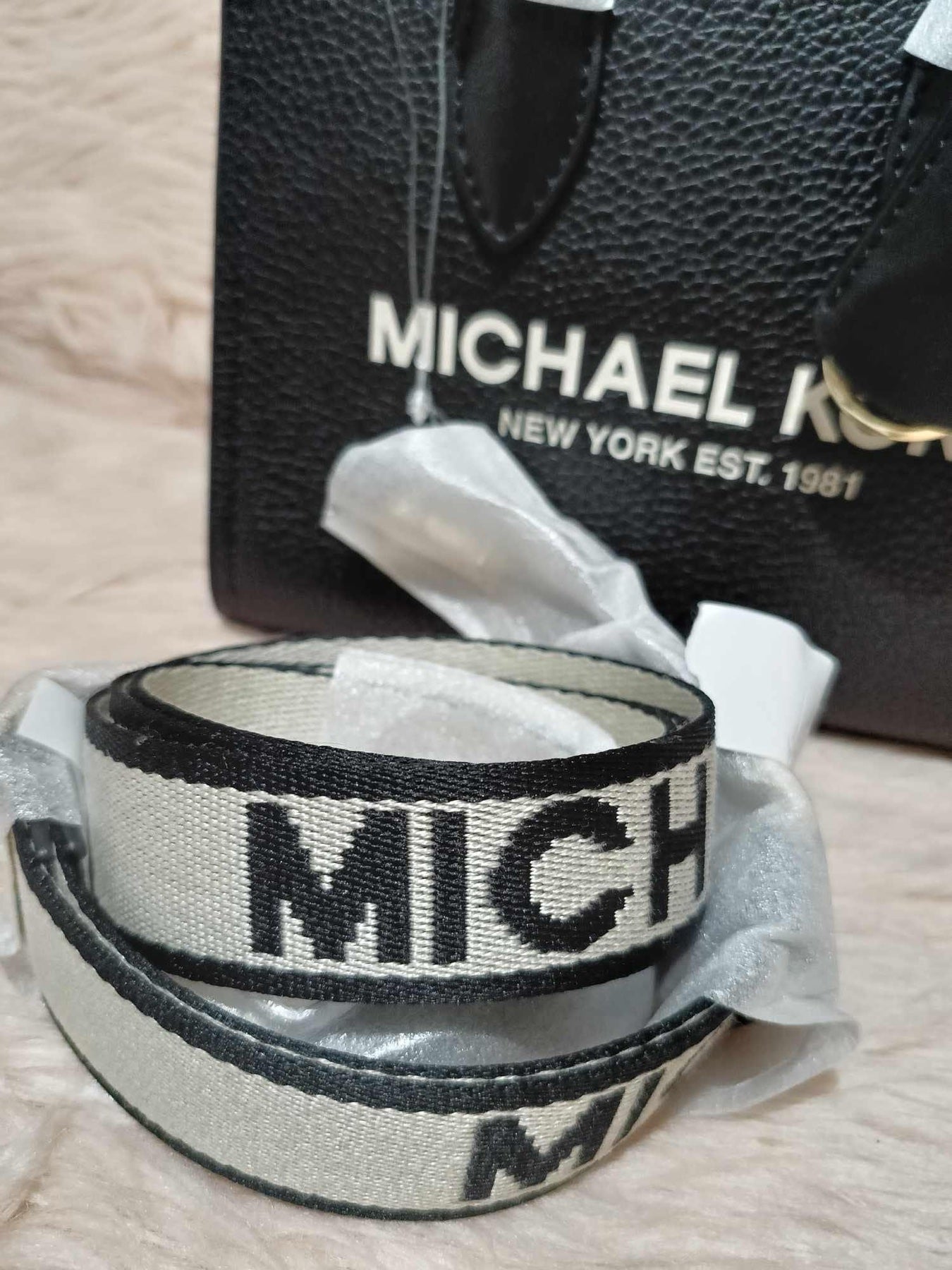 AUTHENTIC/ORIGINAL Michael Kors MK Mirella Small Shopper Tote Crossbody Leather Bag Black