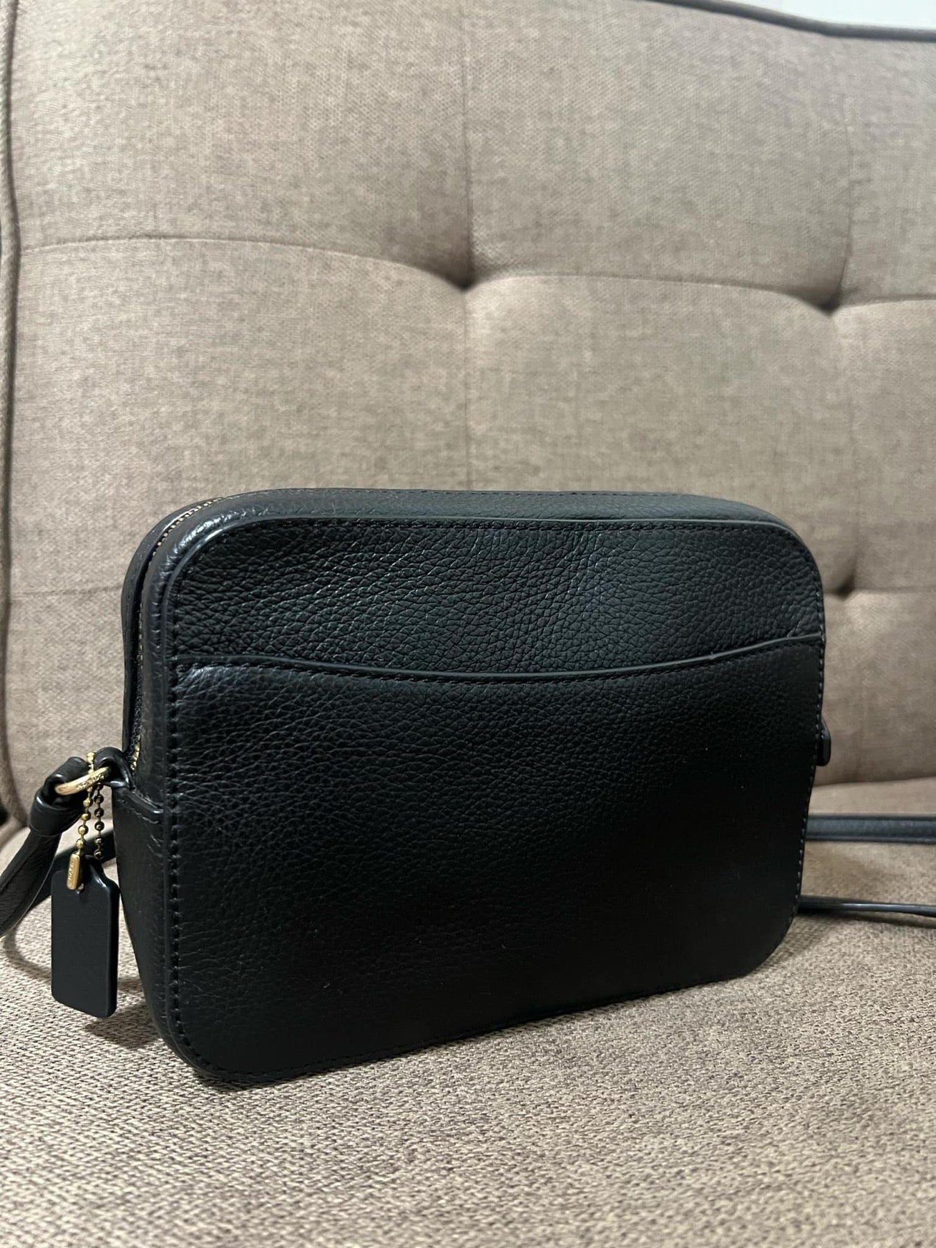 AUTHENTIC/ORIGINAL Preloved Coach Mini Camera Bag in Pebbled Leather Black