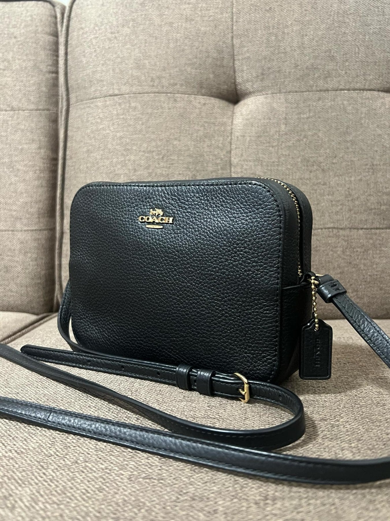 AUTHENTIC/ORIGINAL Preloved Coach Mini Camera Bag in Pebbled Leather Black