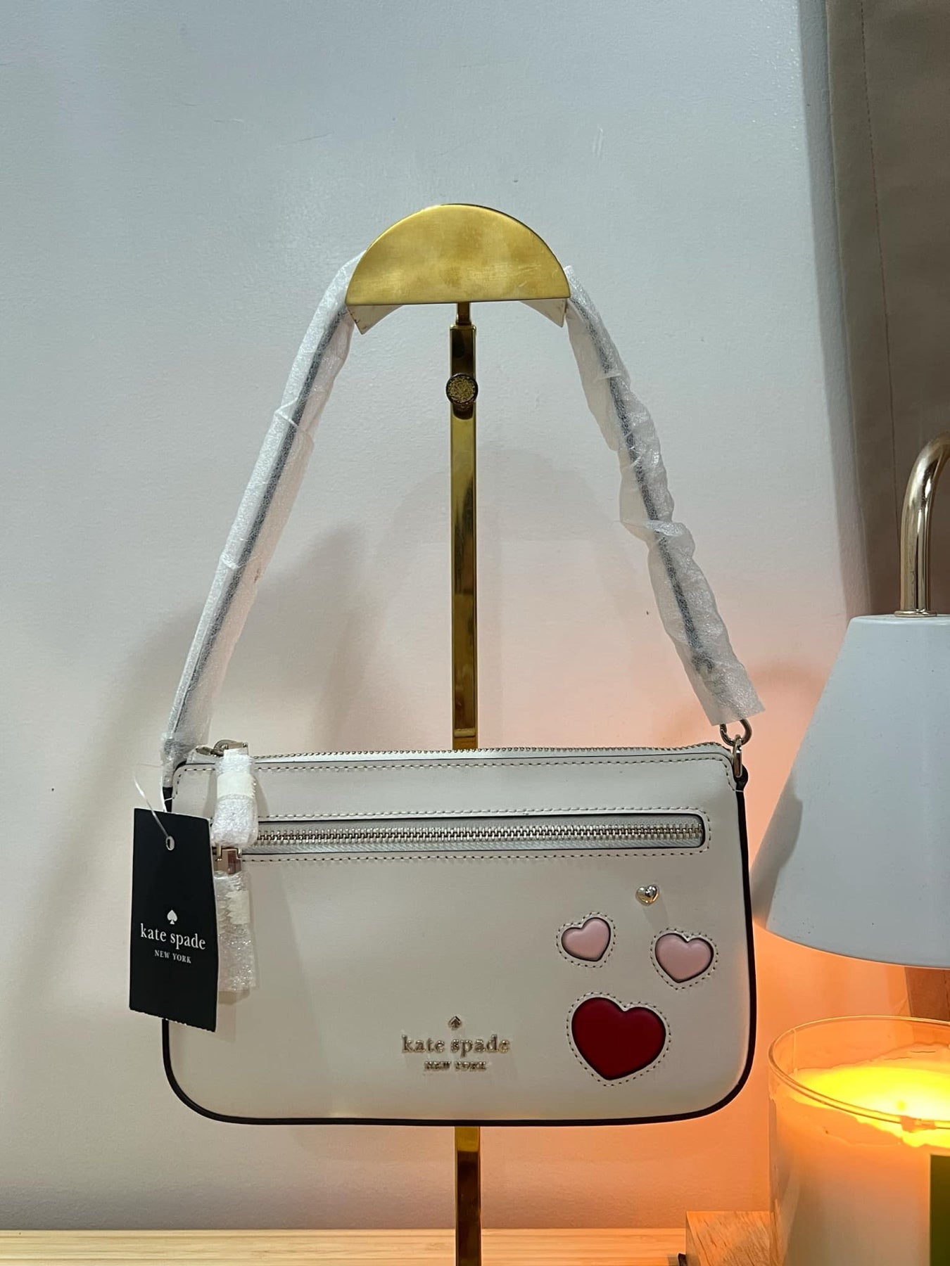 AUTHENTIC/ORIGINAL KateSpade KS Valentines Day Convertible Heart Wristlet Small White Bag