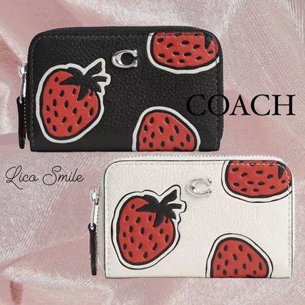 AUTHENTIC/ORIGINAL Coach Retail Small Zip Around Card Case With Strawberry Print Blue and White