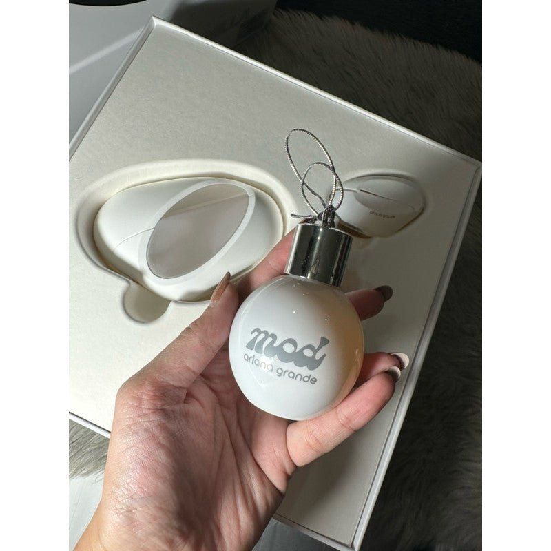 ORIG & IMPORTED Ariana Grande MOD Vanilla Limited Edition Vinyl Series Gift Set 2023