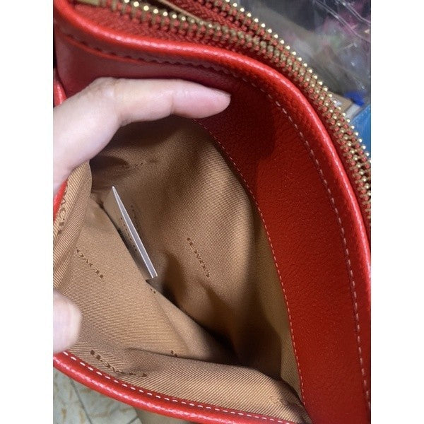 SALE! ❤️  CCH RETAIL Rexy Kitt Pebbled Leather Crossbody Bag Red