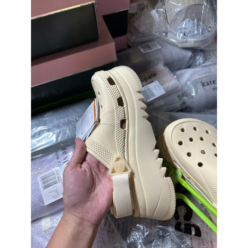 AUTHENTIC/ORIGINAL CROCS Hiker Xscape Clog in Vanilla White Size 6 Women ONLYo