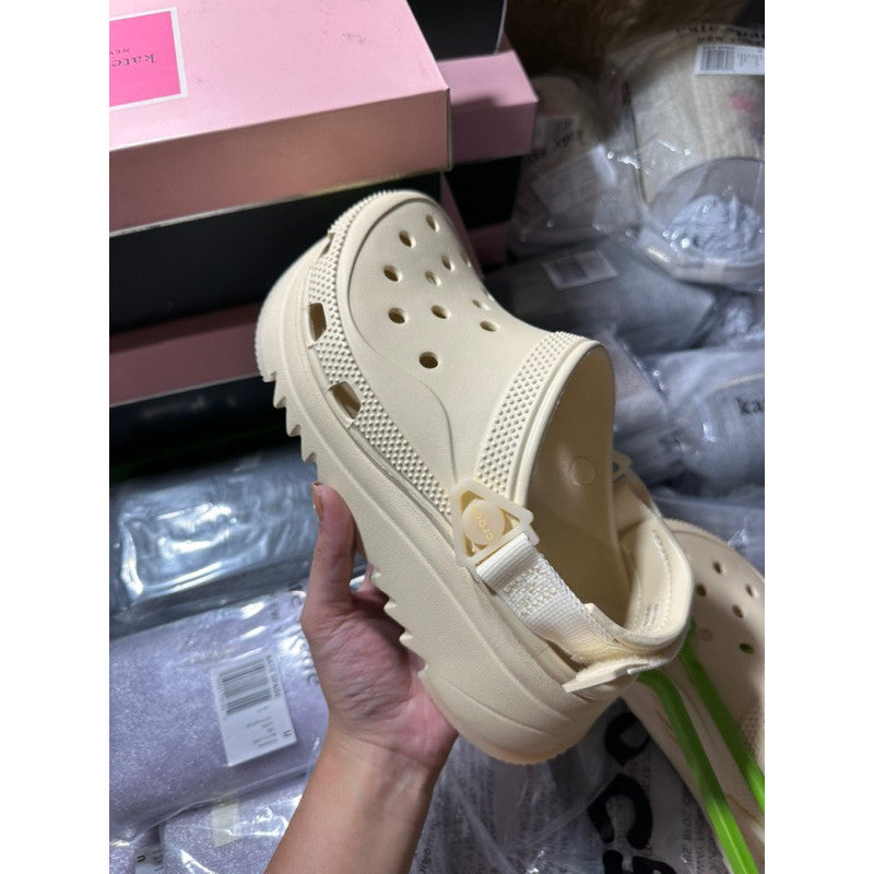 AUTHENTIC/ORIGINAL CROCS Hiker Xscape Clog in Vanilla White Size 6 Women ONLYo