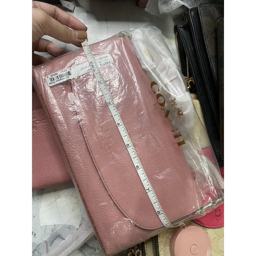 SALE! ❤️ ORIG & IMPORTED CCH PARK LARGE FLAP WRISTLET SHOULDER KILIKILI BAG PINK