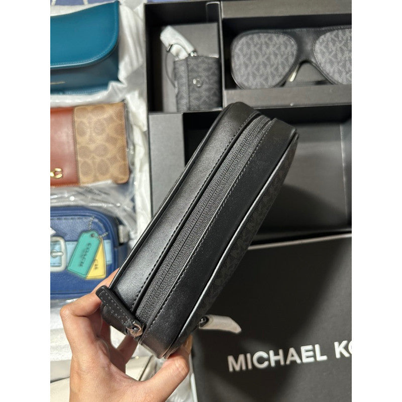 ORIG & IMPORTED MK 3-in-1 Logo Travel Gift Set Men’s Pouch Airpods Case
