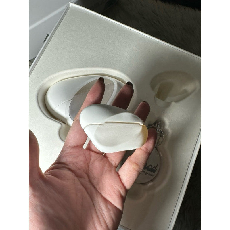 ORIG & IMPORTED Ariana Grande MOD Vanilla Limited Edition Vinyl Series Gift Set 2023