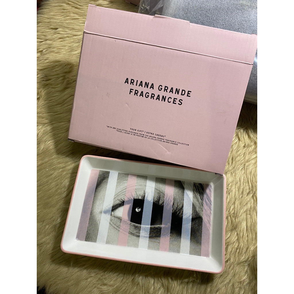 ORIG & IMPORTED ARIANA GRANDE CUSTOM PLATE FROM MOD FRAGRANCE COLLECTION