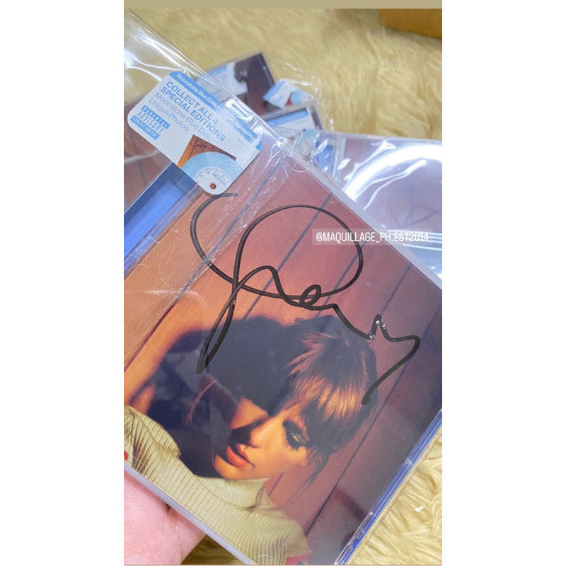 ORIG & IMPORTED Taylor Swift Midnights Moonstone Blue Edition CD with HEART Hand Signed Photo