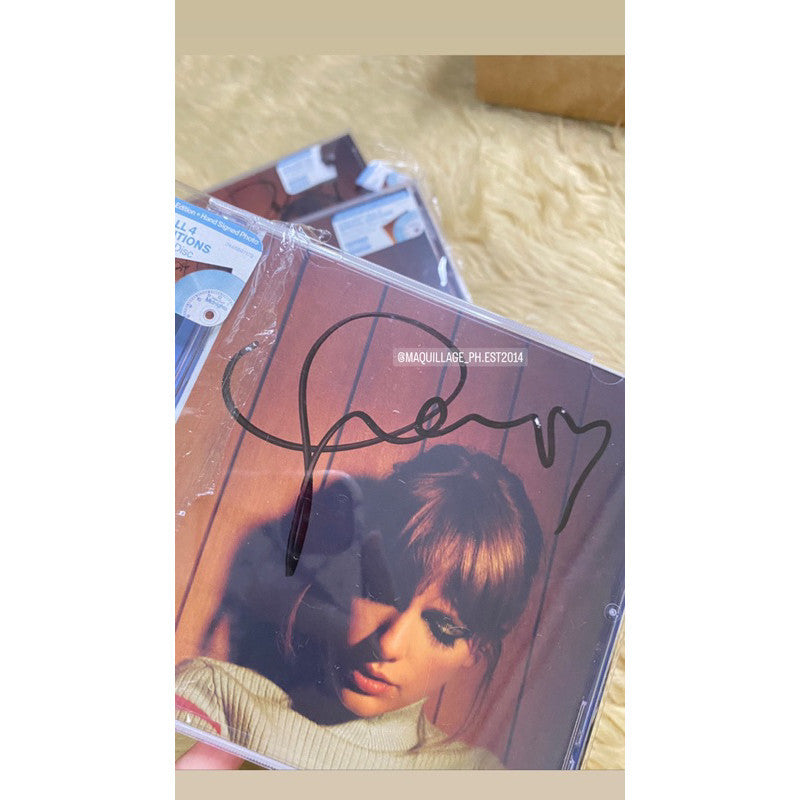 ORIG & IMPORTED Taylor Swift Midnights Moonstone Blue Edition CD with HEART Hand Signed Photo