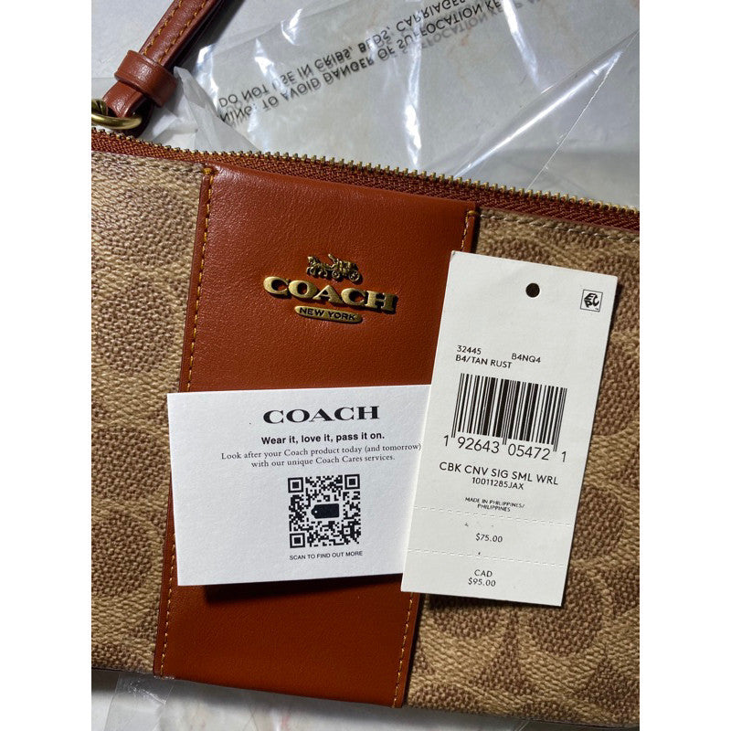 SALE! ❤️  CCH Large Tan Wristlet Retail Wallet 100% ORIG