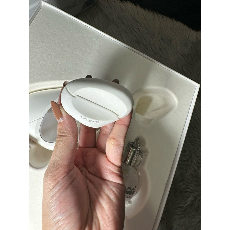 ORIG & IMPORTED Ariana Grande MOD Vanilla Limited Edition Vinyl Series Gift Set 2023