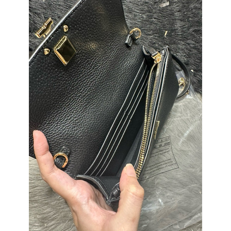 ORIG & IMPORTED TB Britten pebble chain crossbody small bag/purse/wristlet in black