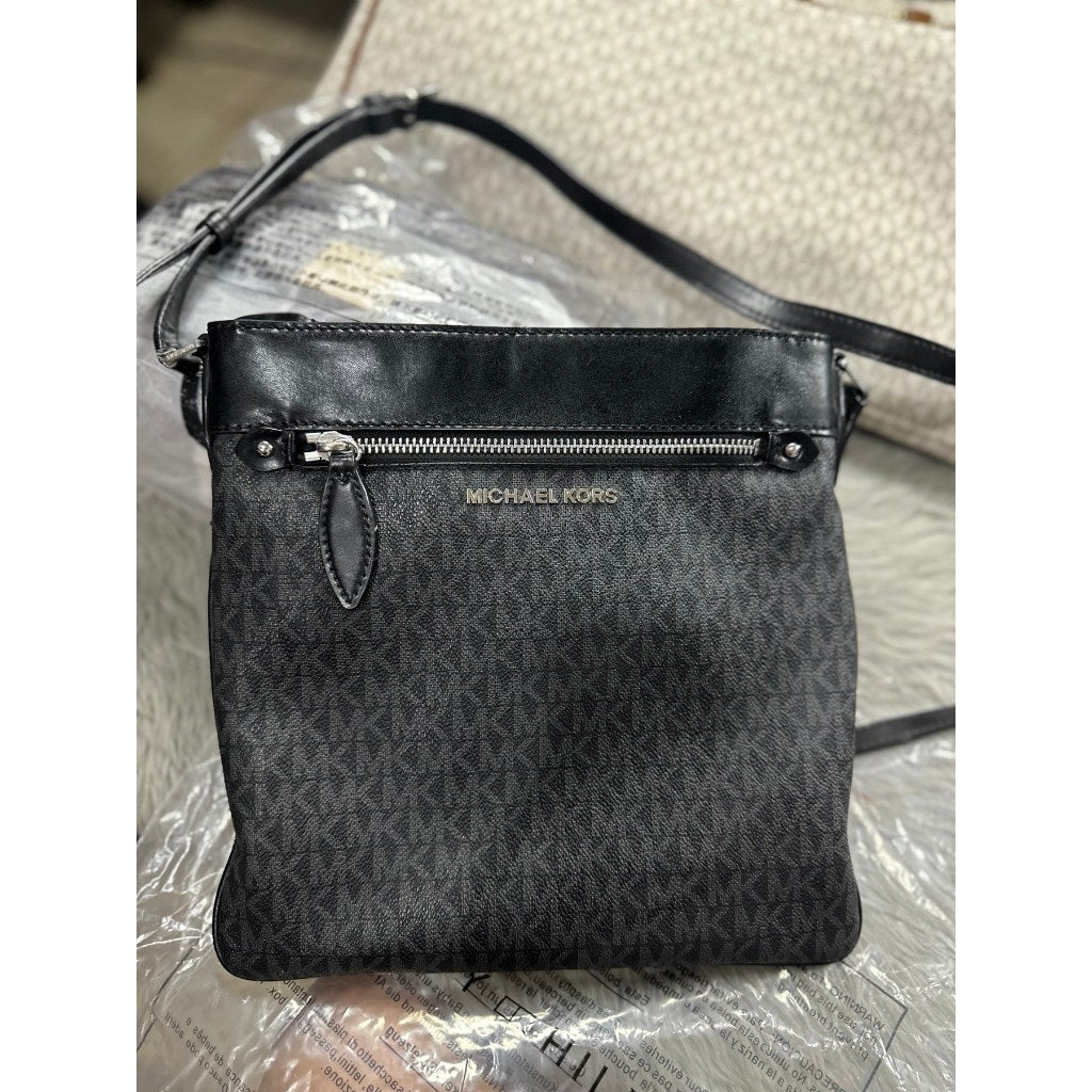 ORIG PRELOVED  MK Connie Slim File Crossbody Bag MonoBlack