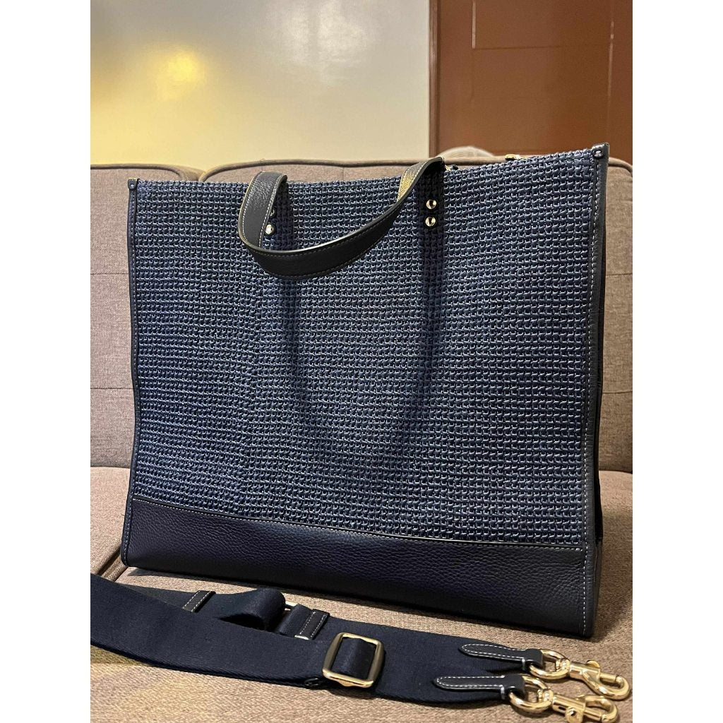 ORIG Preloved CCH Dempsey Tote Large Blue Bag 40 With CCH Patch