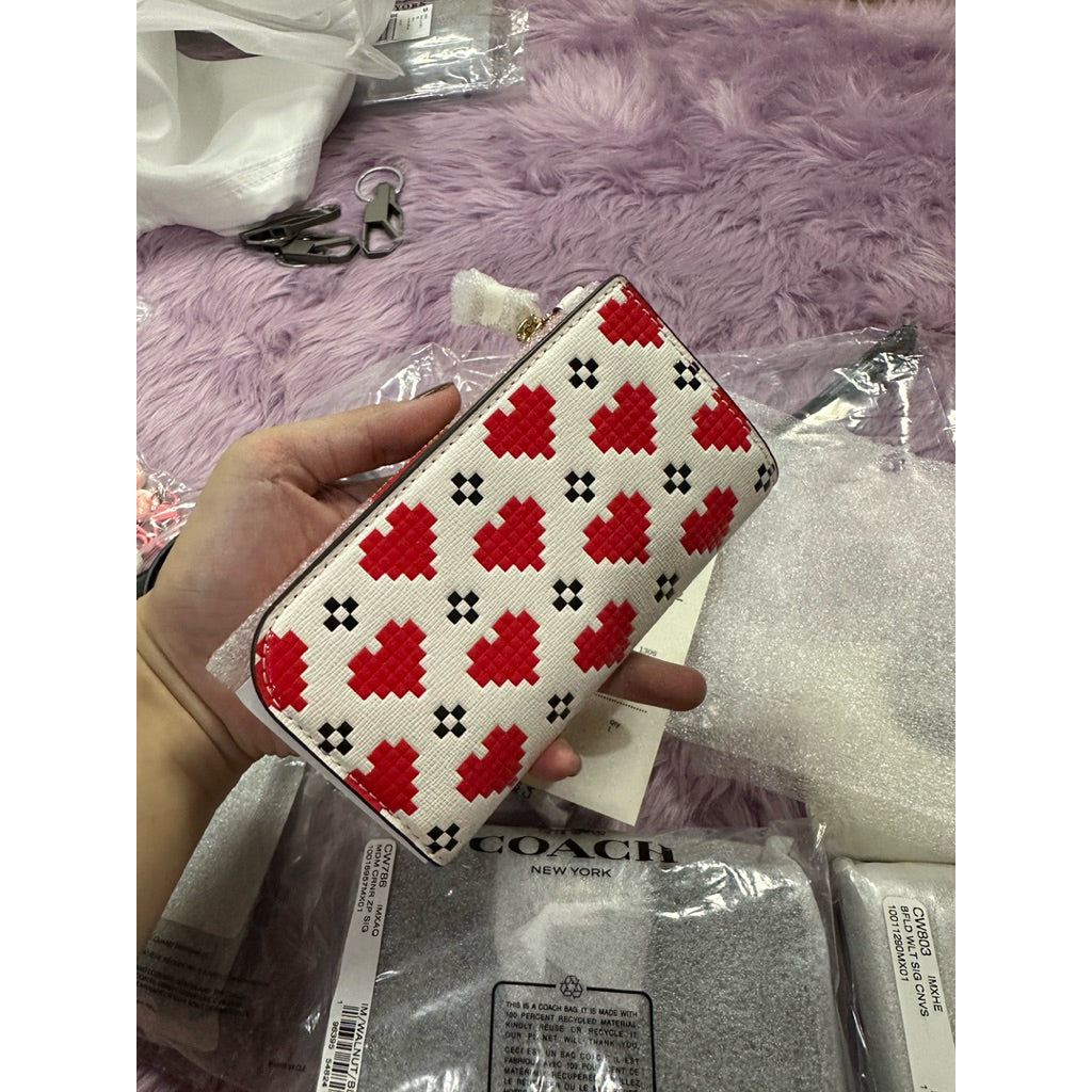ORIG & IMPORTED KS Devin Pixel Hearts Small Slim Bifold Red Wallet