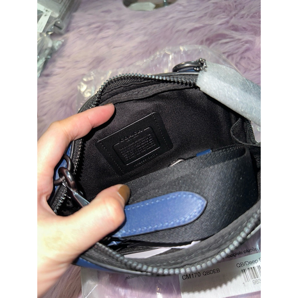 AUTHENTIC/ORIGINAL CCH Carrier Phone Crossbody Men Small Bag Blue