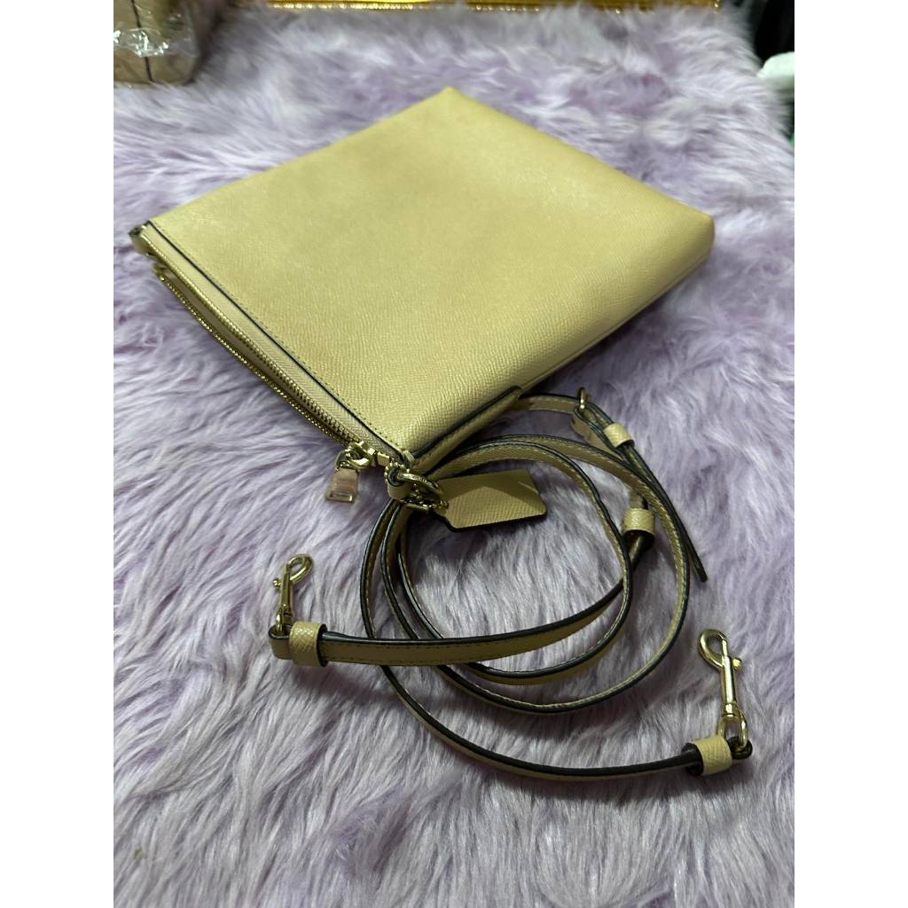ORIG Preloved CCH Kitt Messenger Slim Bag Beige