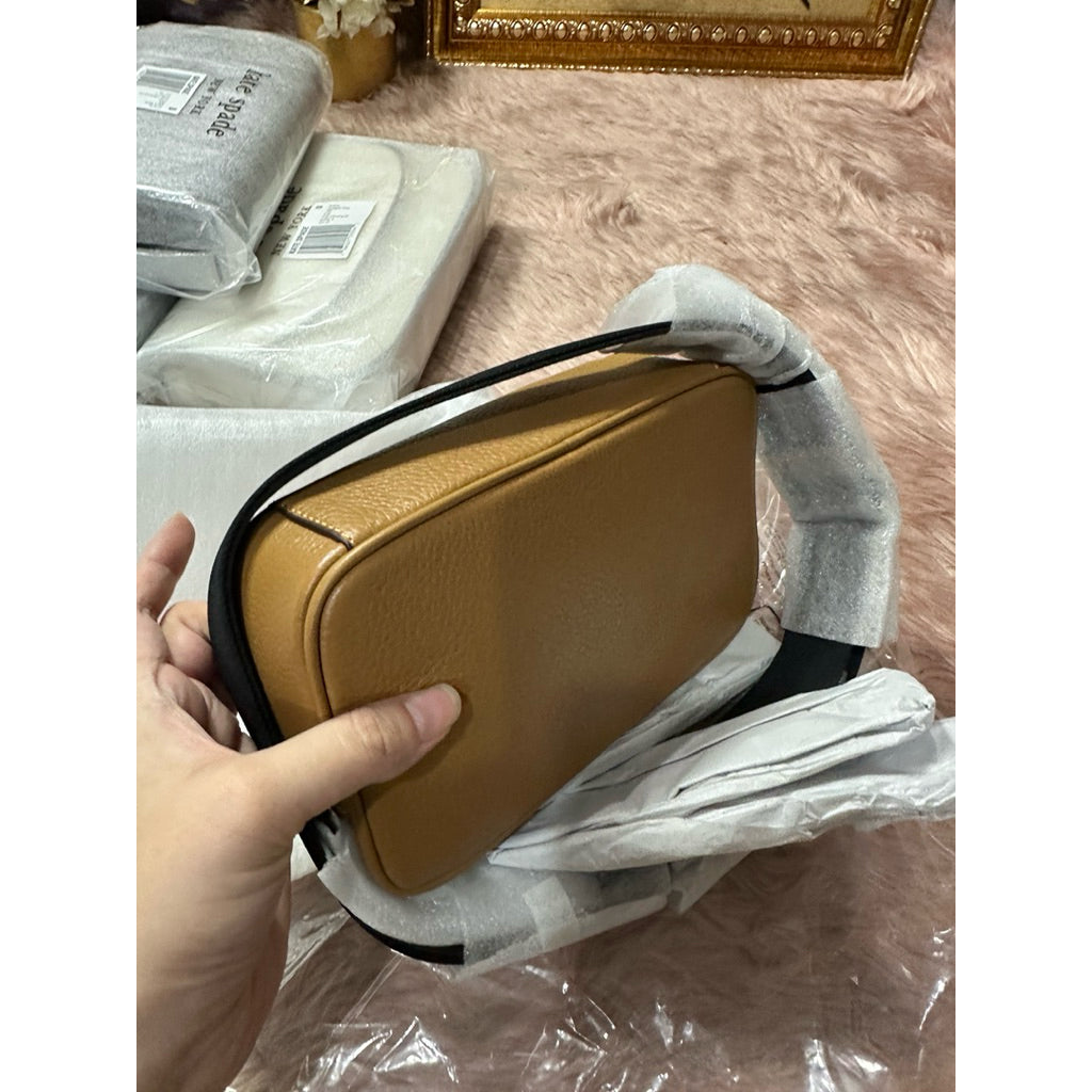 AUTHENTIC/ORIGINAL CCH Jayden Crossbody Men Small Bag Brown Green