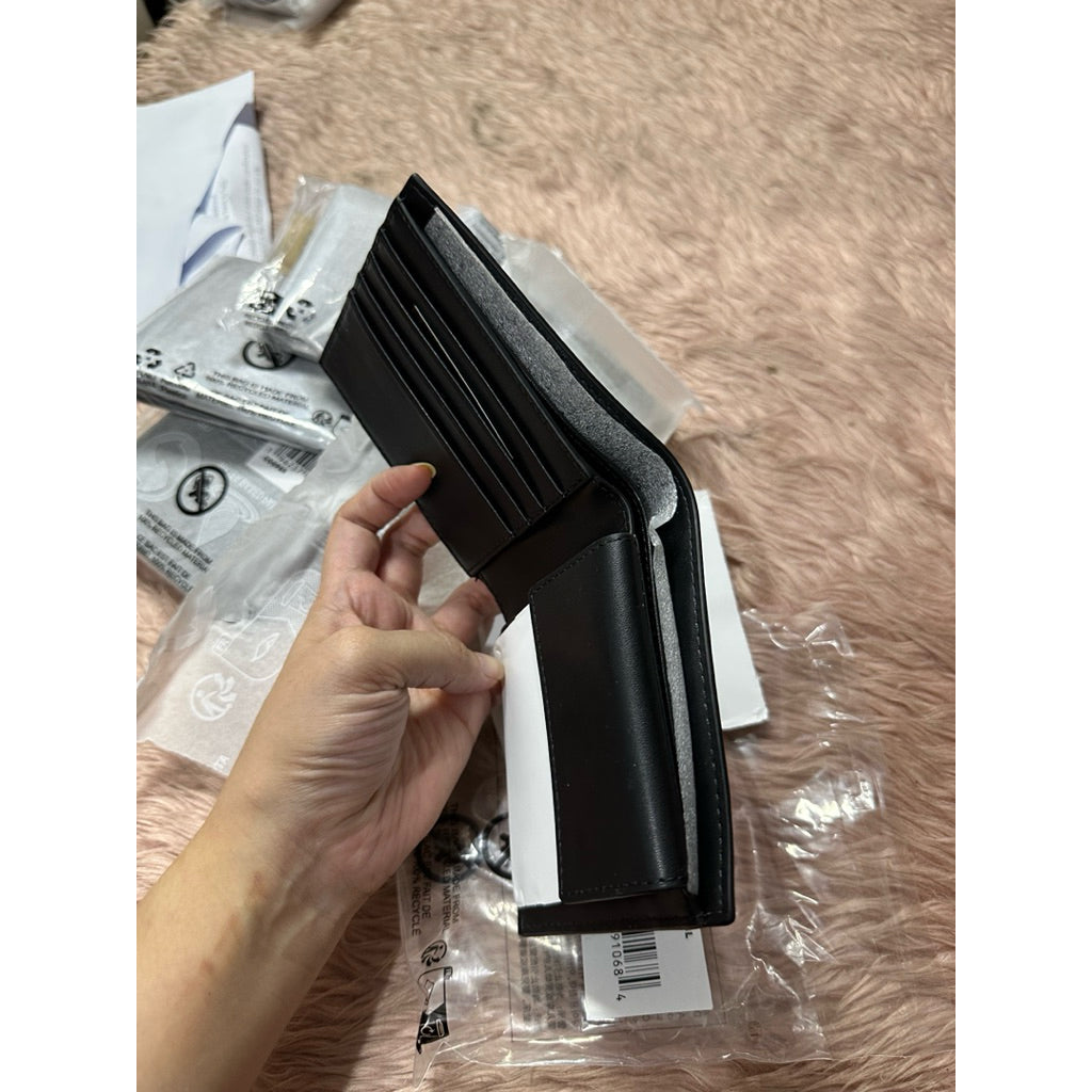 AUTHENTIC/ORIGINAL MK Cooper Pebbled Leather Billfold Black Men Wallet With Coin Pouch