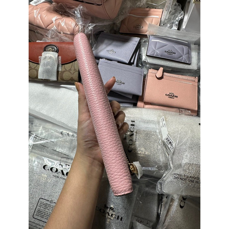 ORIG & IMPORTED CCH Slim Trifold Long Wallet in PINK WINE