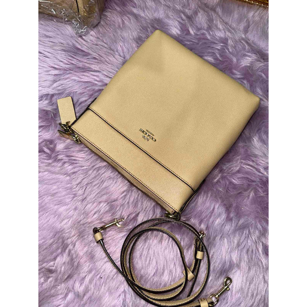 ORIG Preloved CCH Kitt Messenger Slim Bag Beige
