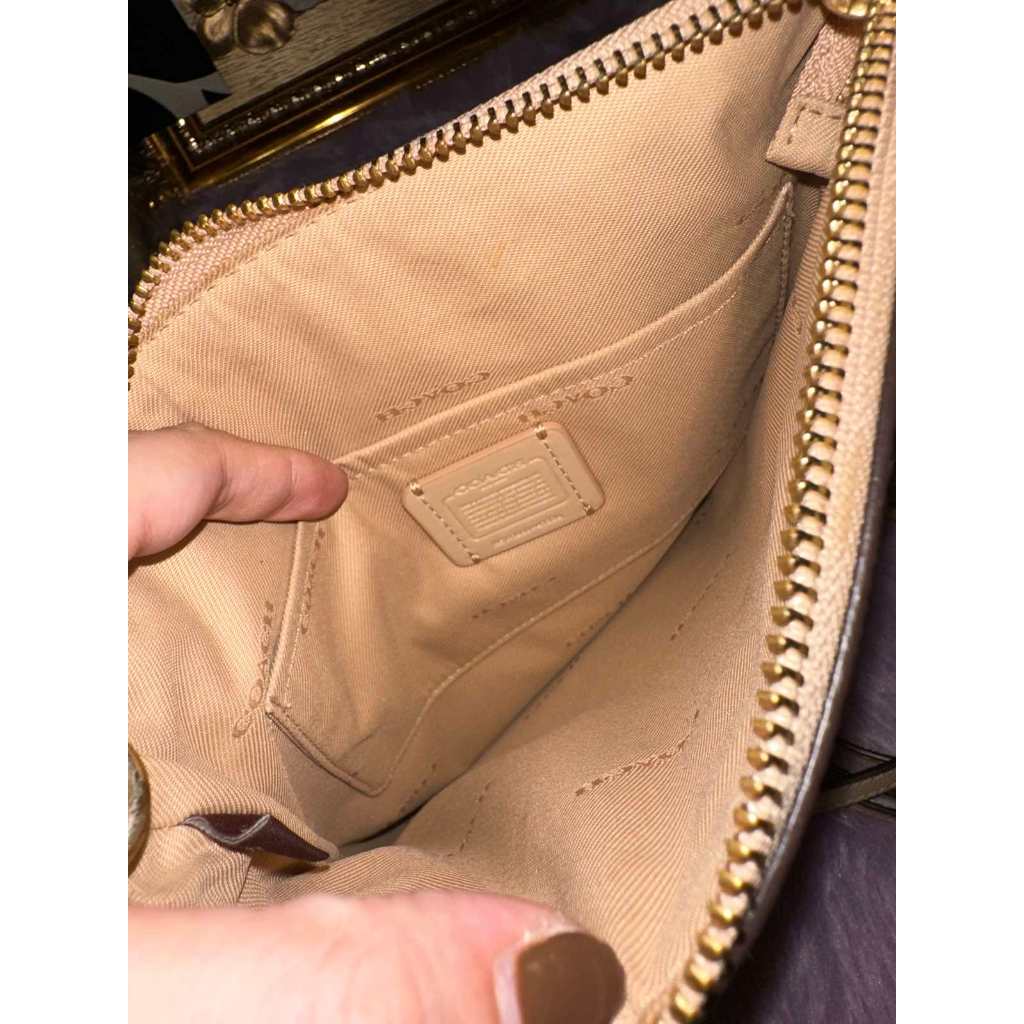 ORIG Preloved CCH Kitt Messenger Slim Bag Beige