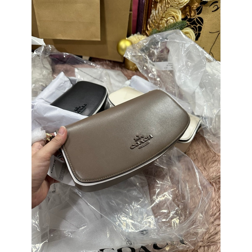 ORIG & IMPORTED CCH Andrea Shoulder Bag DARK STONE BROWN