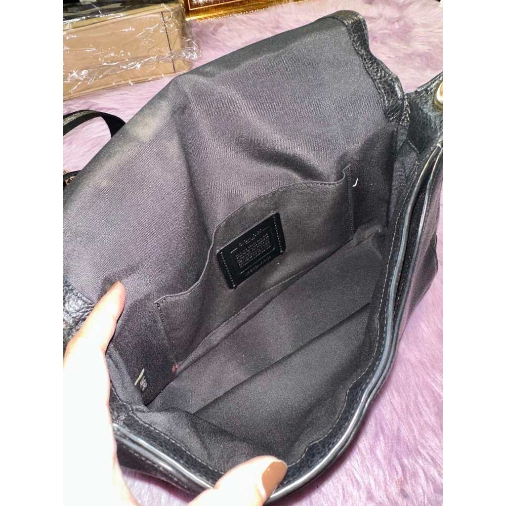 ORIG Preloved CCH Jes Messenger Medium Black Bag