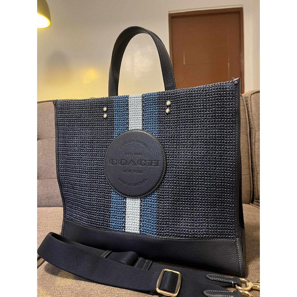 ORIG Preloved CCH Dempsey Tote Large Blue Bag 40 With CCH Patch