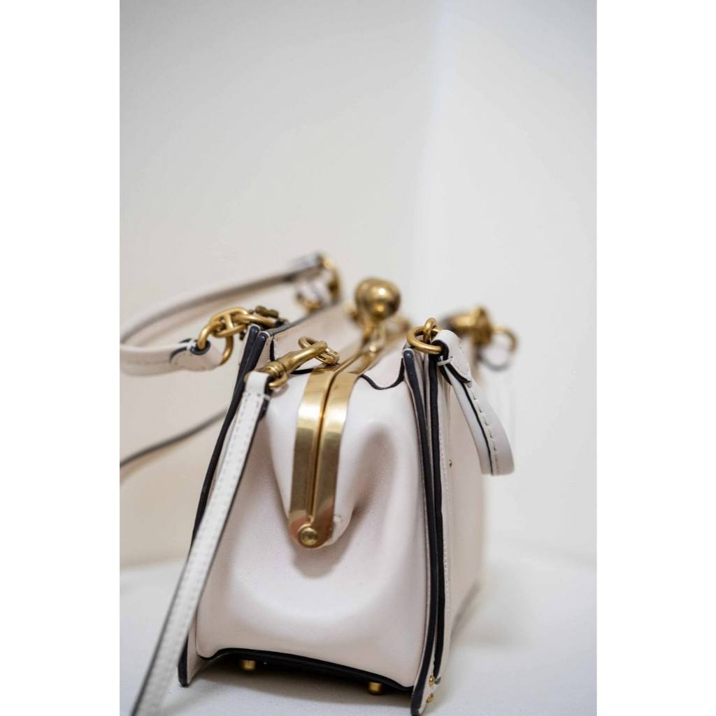 ORIG Preloved CCH RARE Retail Kisslock Dreamer 21 With Quilting And Rivets Mini White Bag