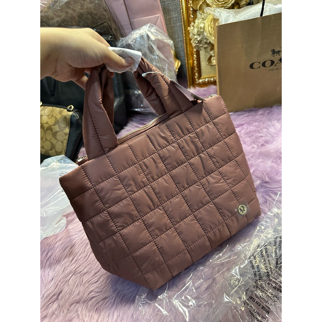 AUTHENTIC/ORIGINAL Lululemon Quilted Grid Small Tote Bag 5L - Spiced Chai/Gold Pink