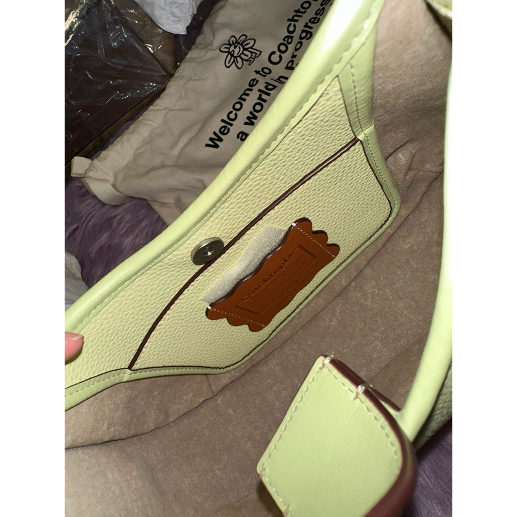 AUTHENTIC/ORIGINAL CCH Retail Ergo Bag In Coachtopia Leather - LIME GREEN