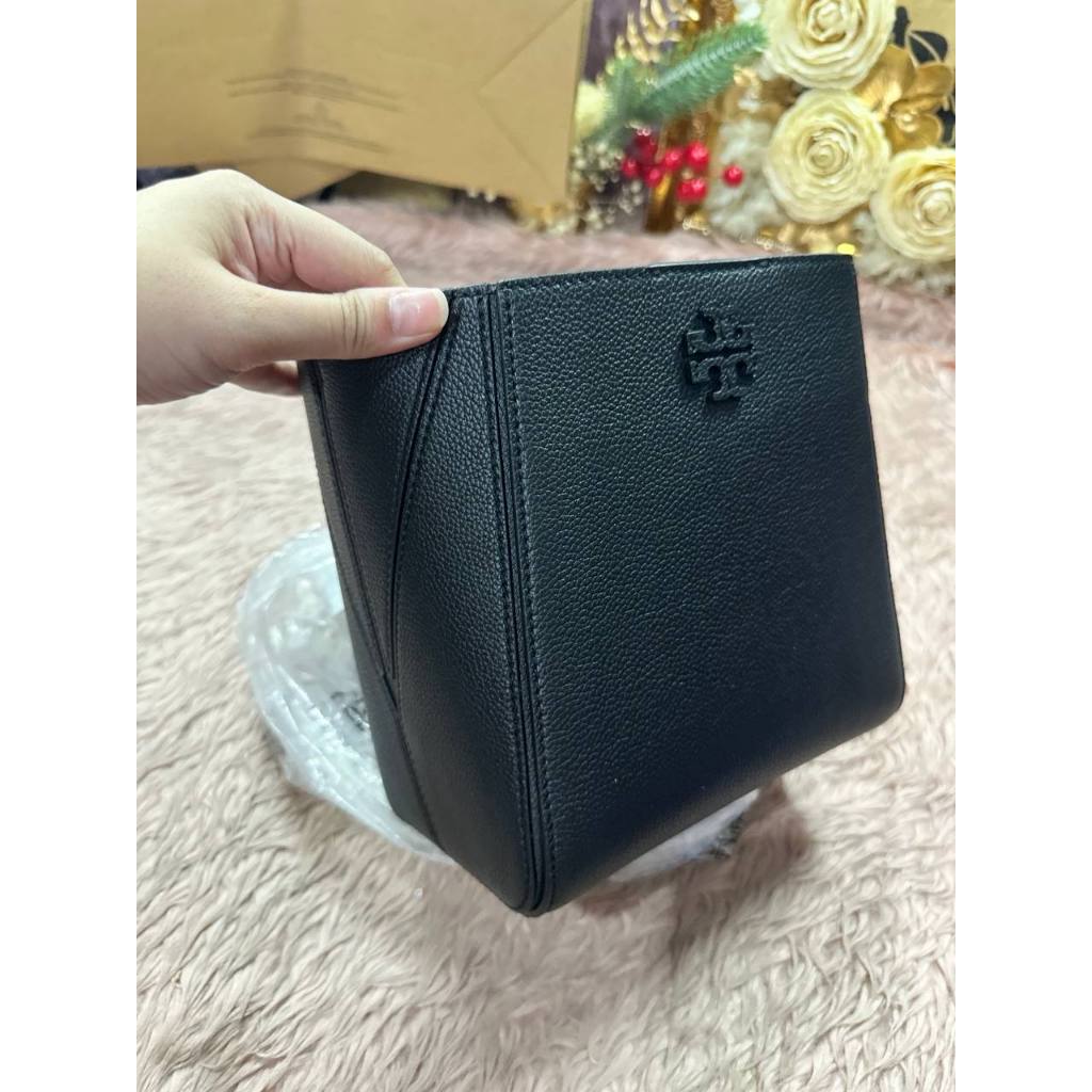 ORIG & IMPORTED TB Small McGraw Bucket Bag Black