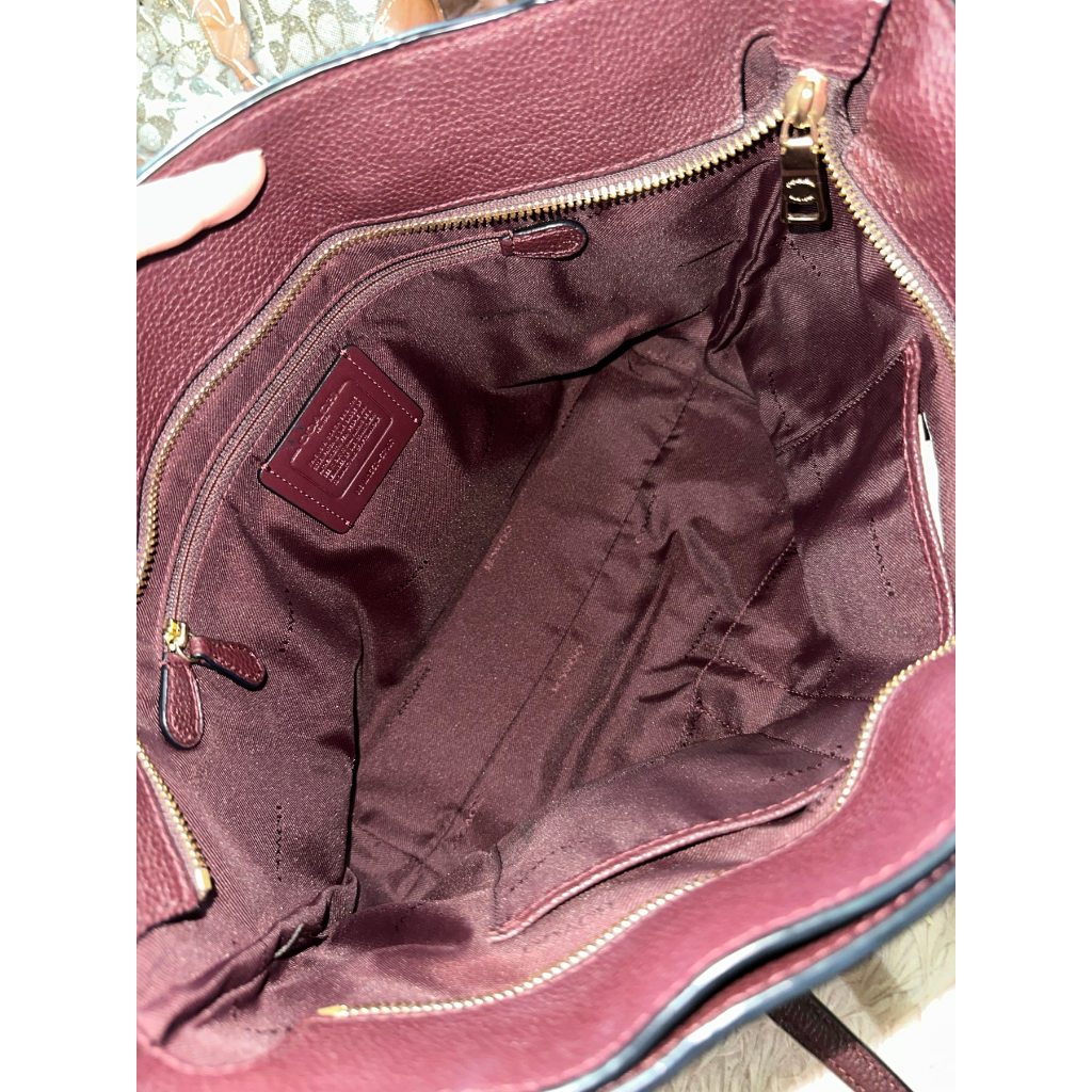 ORIG Preloved CCH Turnlock Chain 27 Tote Bag Maroon