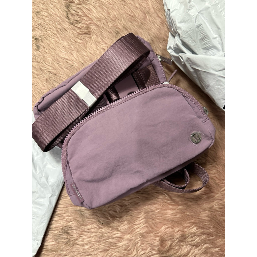 AUTHENTIC/ORIGINAL Lululemon Everywhere Belt Nylon Bag 1L brown green pink purple