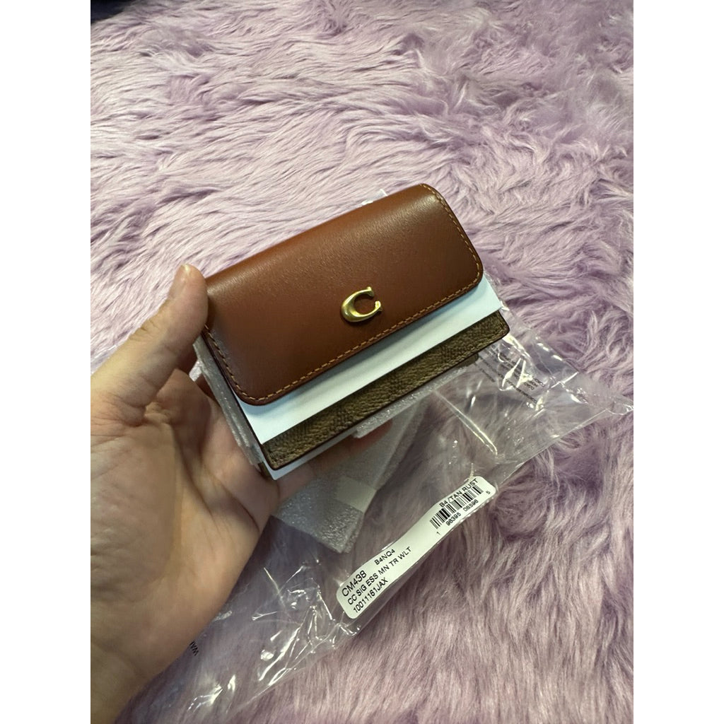 AUTHENTIC/ORIGINAL CCH Essential Mini Trifold Wallet In Signature Canvas Brown