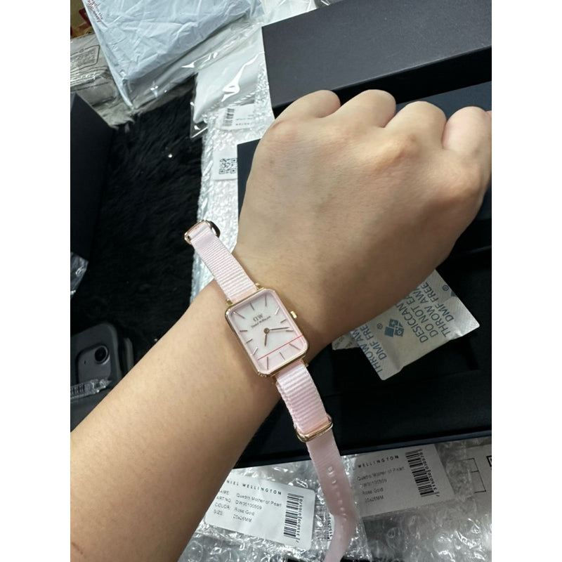 ORIG & IMPORTED Daniel Wellington Quadro Coral Women's Small Watch DW00100509