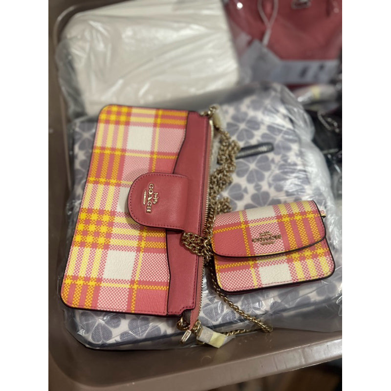 SALE! ❤️  CCH POPPY CROSSBODY PINK BAG WITH GARDEN PLAID PRINT