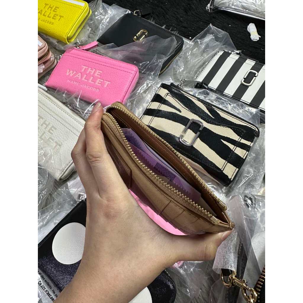 ORIG & IMPORTED MJ The Top Zip Multi Slim Card Wallet Black/Pink
