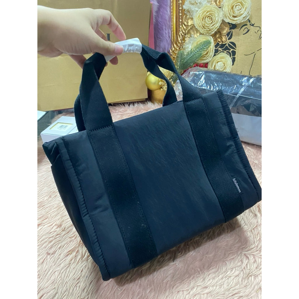 ORIG & IMPORTED LuluLemon Boxy Mini Tote Bag 4.5L Black Nylon